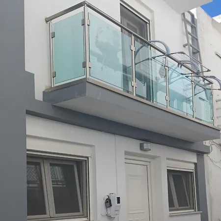 Sunrise Beachfront Getaway Appartement